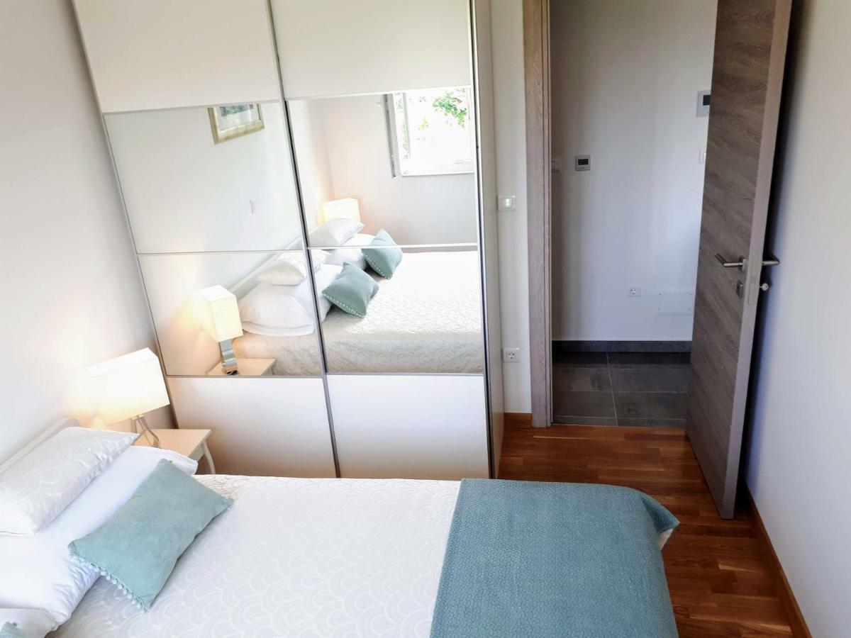 Apartment Eni With Garage Parking Spalato Esterno foto